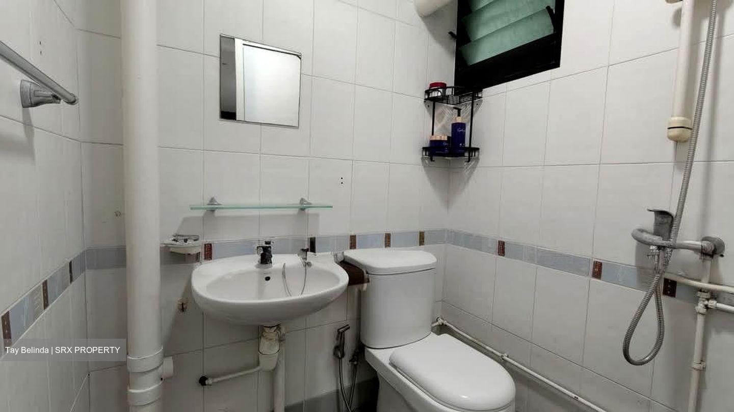 Blk 157 Mayflower Shopping & Food Centre (Ang Mo Kio), HDB 3 Rooms #556610411